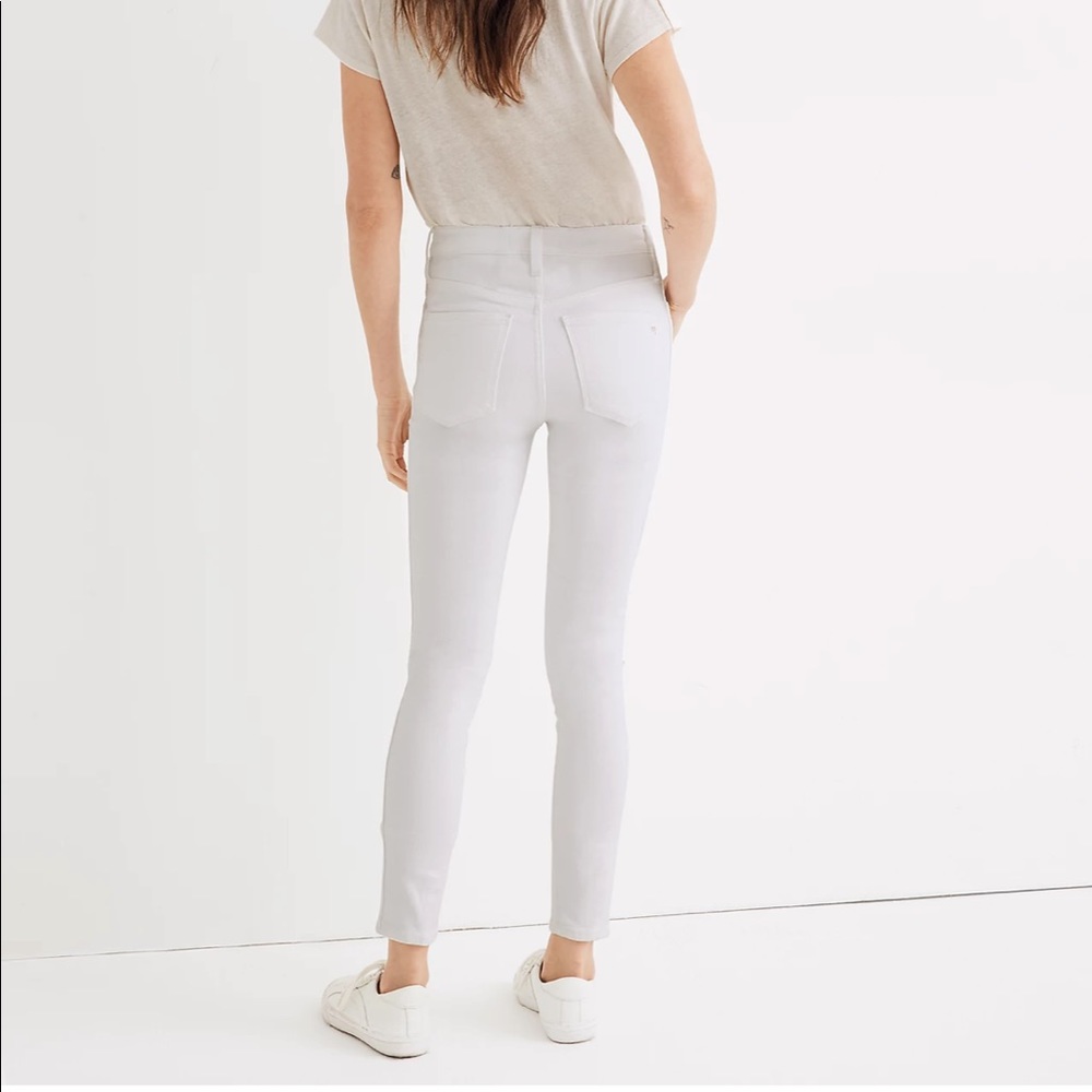 Madewell 10" High-Rise Skinny Crop White Jeans - Picture 3 of 11
